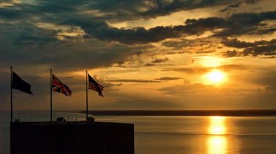 Letzter Sonnenuntergang beim festlichen Abschlussdinner