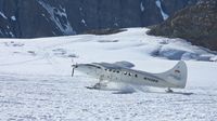 Die sanfte Landung auf dem ewigen Eis ist natürlich kein Problem für unsere routinierten Piloten