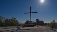 Am Ende des Kreuzweges steht das Originalkreuz, das, anlässlich des Besuches von Papst Johannes Paul II 1986 in der Zeche Prosper Haniel, von Auszubildenden der Zeche aus Spurlatten gebaut worden ist.