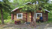 In (und vor …) unseren gemütlichen Cabins in Gakona herrscht noch echtes Alaska-Flair