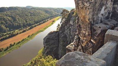 Die Blicke von hier oben über das Elbtal sind grandios