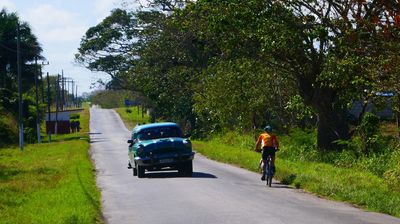 ... in 'Schlangenlinien' nach Vinales ...