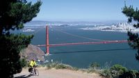 Wir schauen uns die Golden Gate Brücke erst einmal von oben an ...