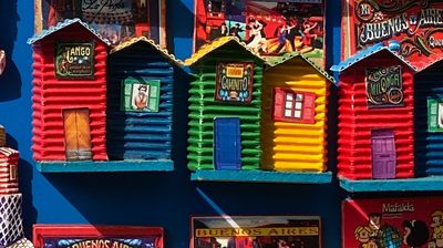 Eine Collage der bunten Häuser von El Boca.