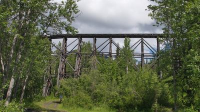 Unsere Route nach Chitina folgt der alten Eisenbahntrasse, diese Brücke ist aber glücklicherweise nicht mehr in Betrieb