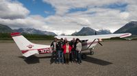 Glückliche Valhalla Crew samt Piloten nach einem tollen Flug