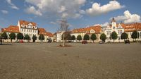 Der Marktplatz im netten Ostritz ist unwirklich weitläufig