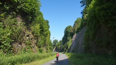 Auf der Nordbahntrasse finden sich sogar kleine Canyons (mitten in Wuppertal)