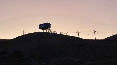 Das erste Stück gehts hoch mit der Seilbahn (So sie fährt) ...