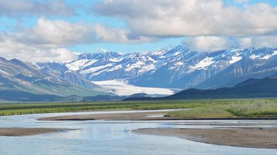 Unterkunft mit Aussicht: McLaren River mit dem McLaren Gletscher im Hintergrund