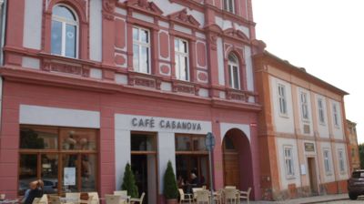 Cafe Casanova ...