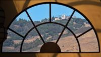 Hearst Castle, vom Besucherzentrum aus gesehen