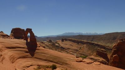 Der berühmte Delicate Arch aus der Ferne ...