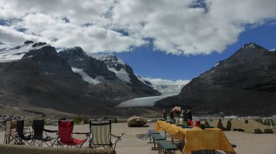 Unser Lunch mit Blick auf den Athabasca Gletscher ...