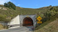 Zurück geht es dann durch diesen fahrradfreundlichen, ehemaligen Militärtunnel