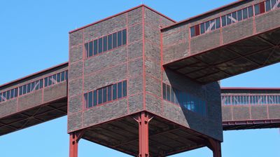 Die Architektur der 'neuen Sachlichkeit' von Zollverein ist berühmt