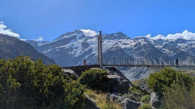 Der Weg ist aufwändig und wanderfreundlich angelegt.